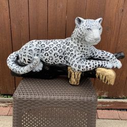 Leopard On The Log Statue 