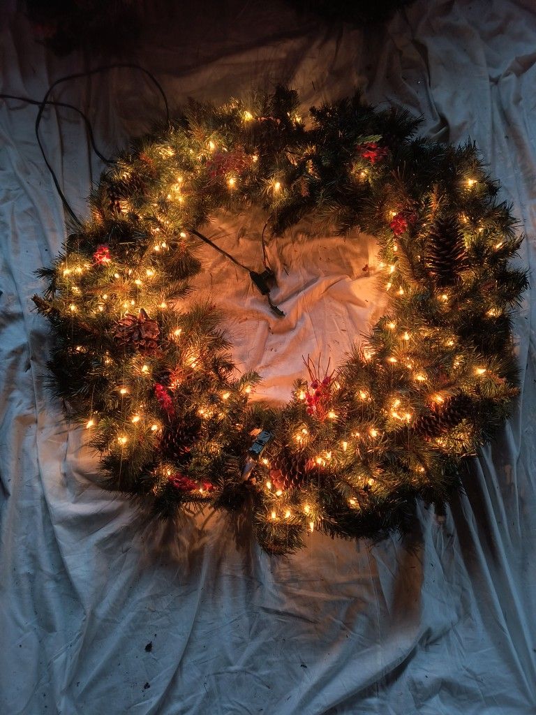 48" Pre-lit Christmas Wreath (  Only 1 Left)