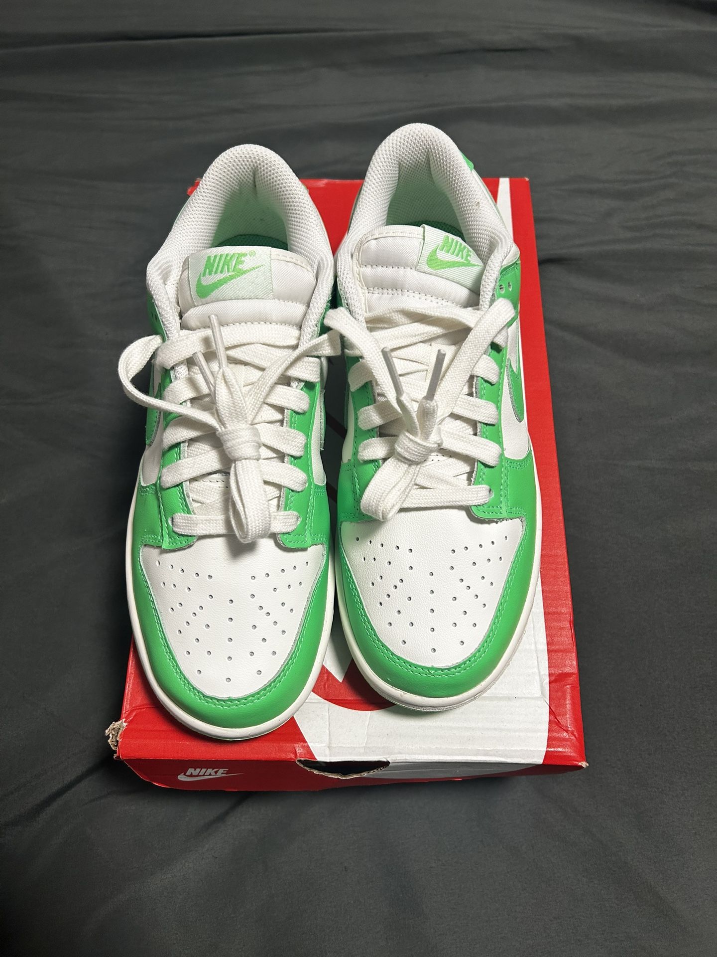 Nike Sail Green Strike 