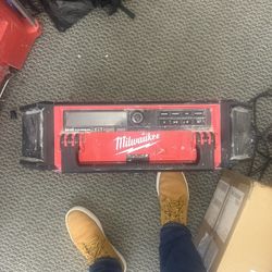 Milwaukee M18 Packout Radio