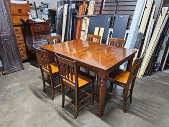 Dinning Table And Chairs