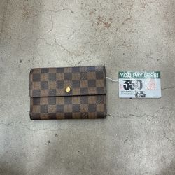 Louis Vuitton Wallet 