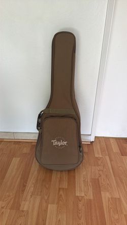 Taylor guitar
