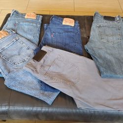 Many Jeans Available In Excellent Condition