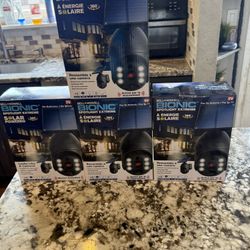 New Bionic Spotlight Extreme Flood Lights $20 Each 