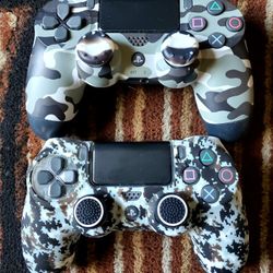 PS4 Controllers