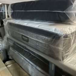 🚚 MATTRESS SALE BRAND NEW. TWIN SIZE MATTRESS $120. FULL SIZE $179. QUEEN SIZE MATTRESS $199. KING SIZE $349 LOCATION. 303 POCASSET AVE PROVIDENCE RI