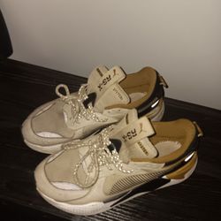 ​🛠️ Project Sneaker Bundle: 4 Pairs for Restoration/Customs (Size 8) 🎨
​Price: $90 FIRM (For the entire 4-shoe lot)