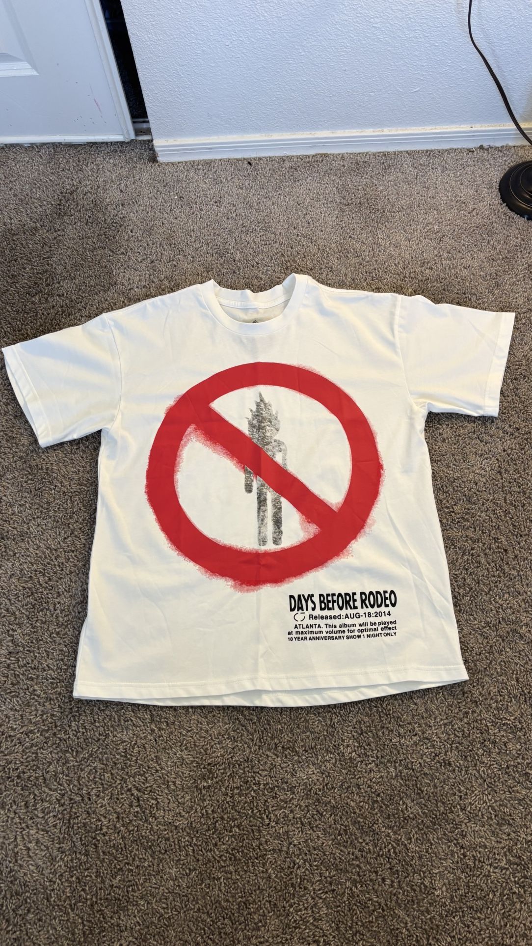 Brand new “days before redeo tee “ Small