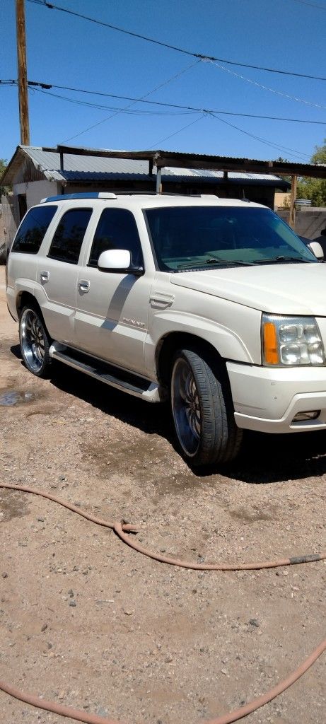 2002 Cadillac Escalade
