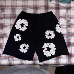 BLACK MEDIUM DENIM TEARS SHORTS