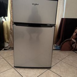 Whirlpool Mini Fridge