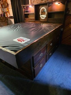 King size wood frame water bed