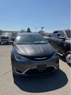 2021 Chrysler Pacifica Touring