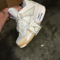 PICK UP ONLY Off white 4s UPC CODE VALID (Used) Box Is Available In California 