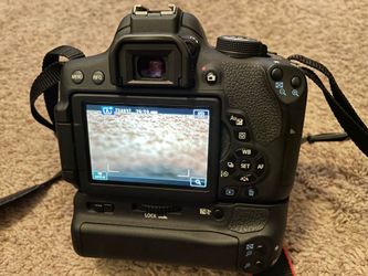 Canon Rebel T6i & Battery Grip