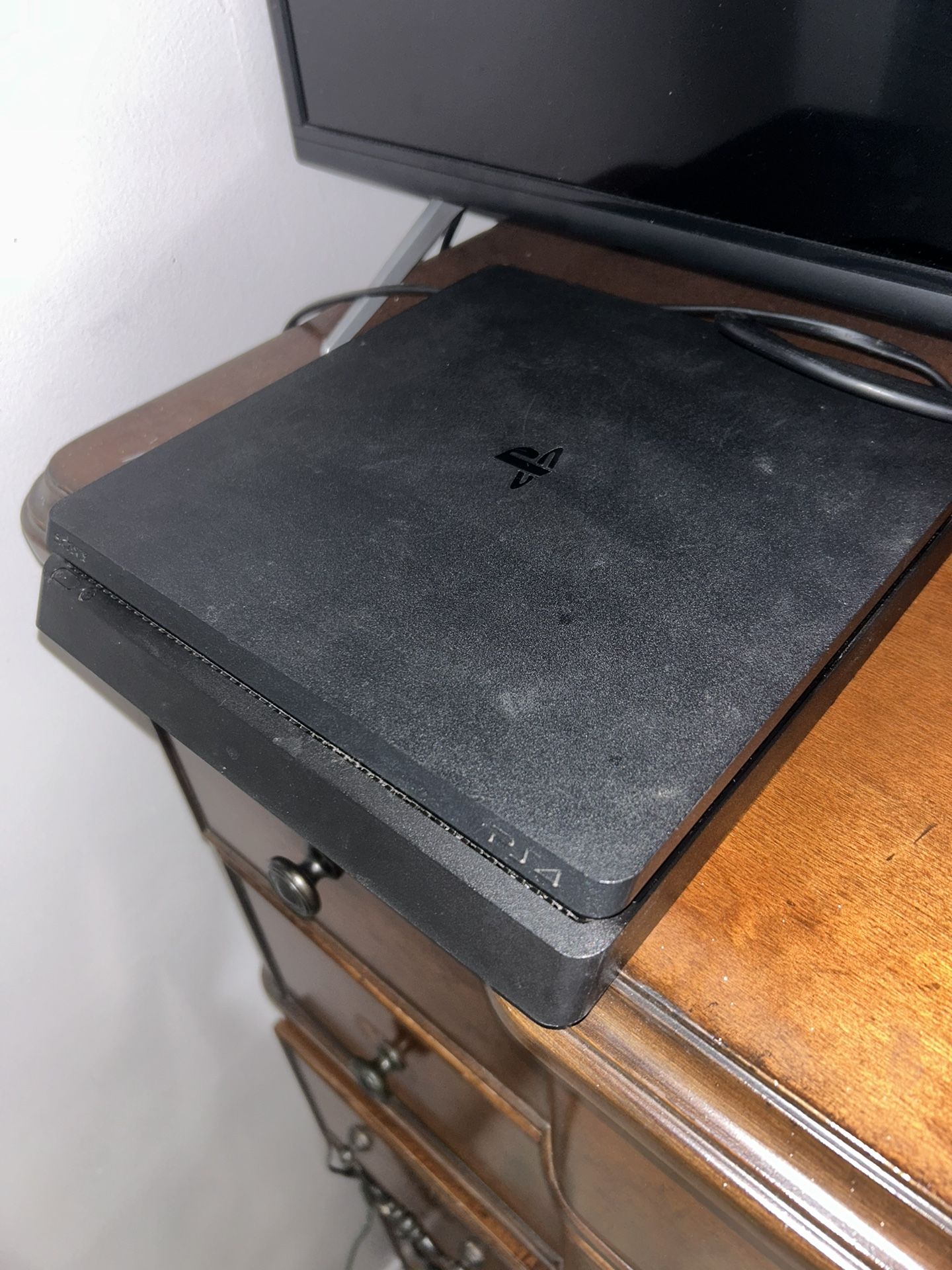Playstation 4 Slim Edition With many Games And Red Controller