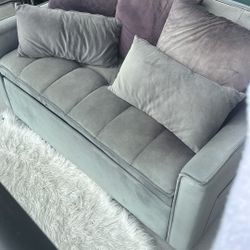 Couch With Slide Out Fouton 