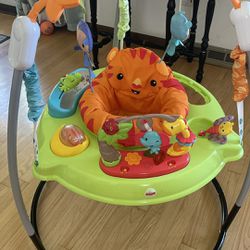 Fisher-Price Jumping Jungle Jumperoo Baby Jumper with Lights and Sound