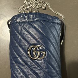 Gucci GG Marmont Mini Quilted Bucket Bag