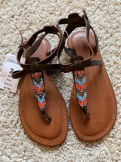 Girls sz 2 Sandals- NWT