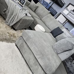 ✨️ Sectionals, 2pc Sofas ✨️ Furniture Queen Bedrooms, Dining Avail