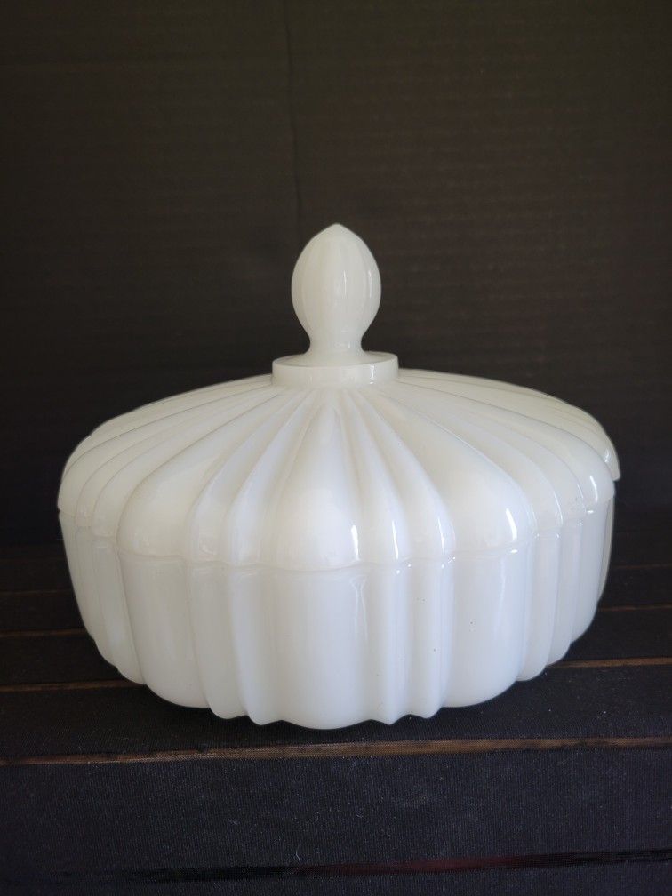 Vintage 1940's Anchor Hocking Old Cafe Milk Glass Covered Candy Dish With Lid