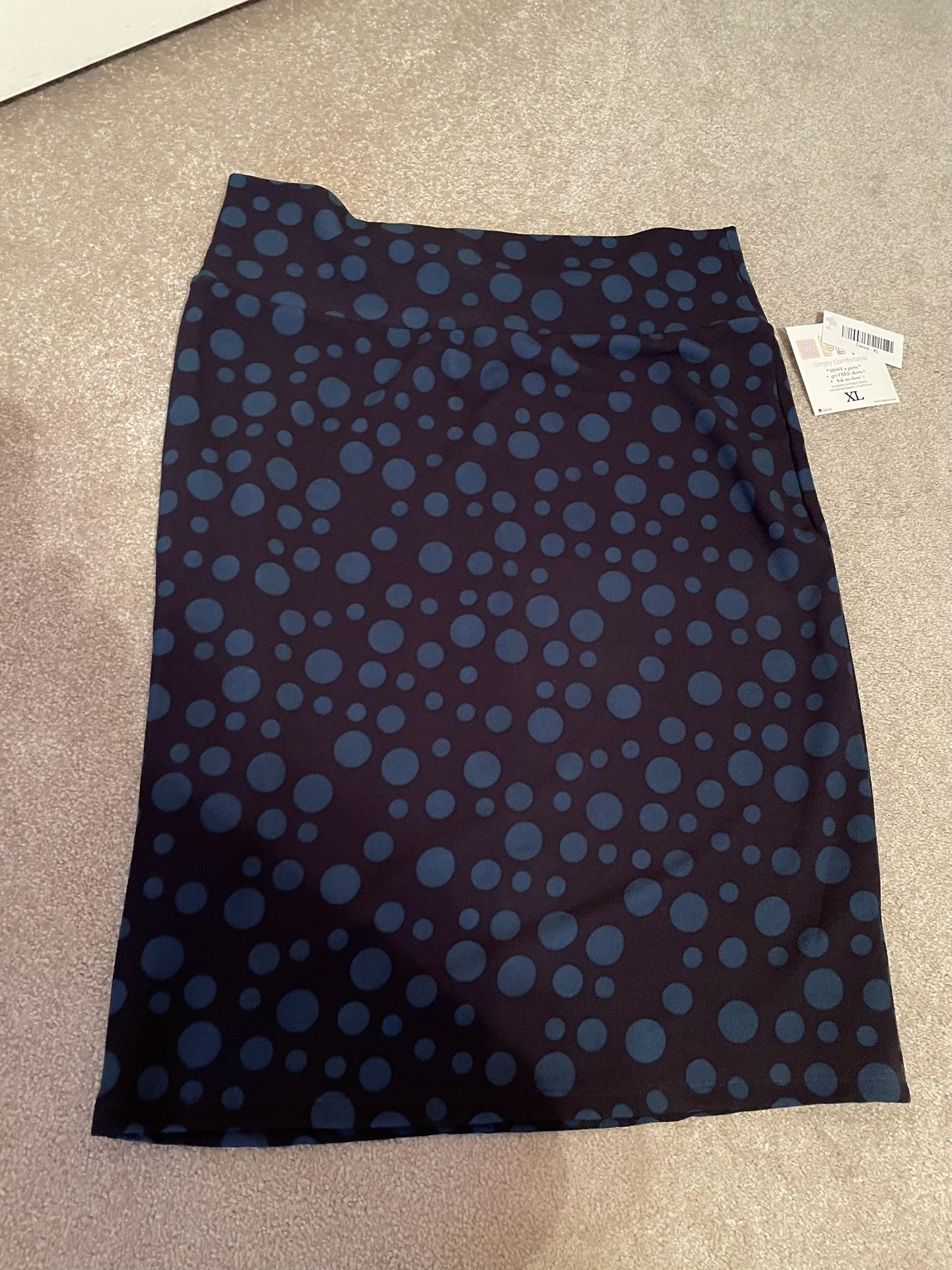 Lularoe Cassie pencil skirt.  Navy with blue dots.  XL. NWT