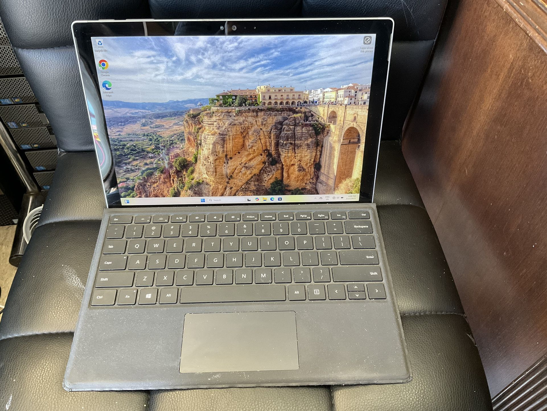 Microsoft Surface Pro 4, core i5-6th gen