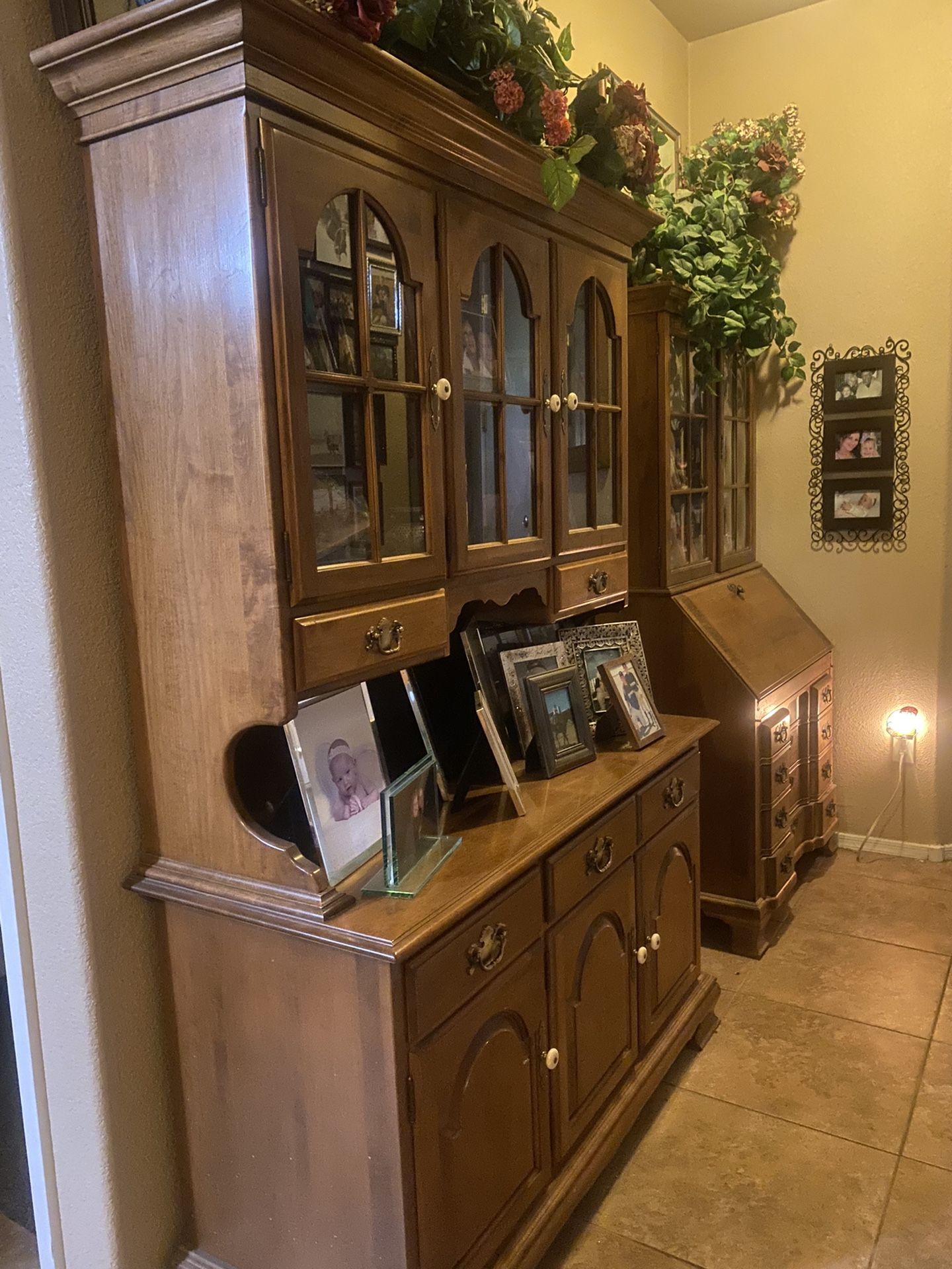 Hutch, Bar, Computer Desk