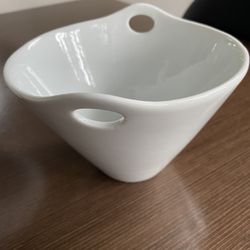 Set Of 2 New Crate & Barrel Noddle Soup/Noodles 