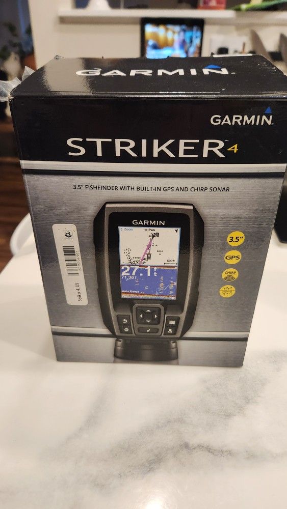Striker 4 Garmin Fish/ Depth/gps/ Boat