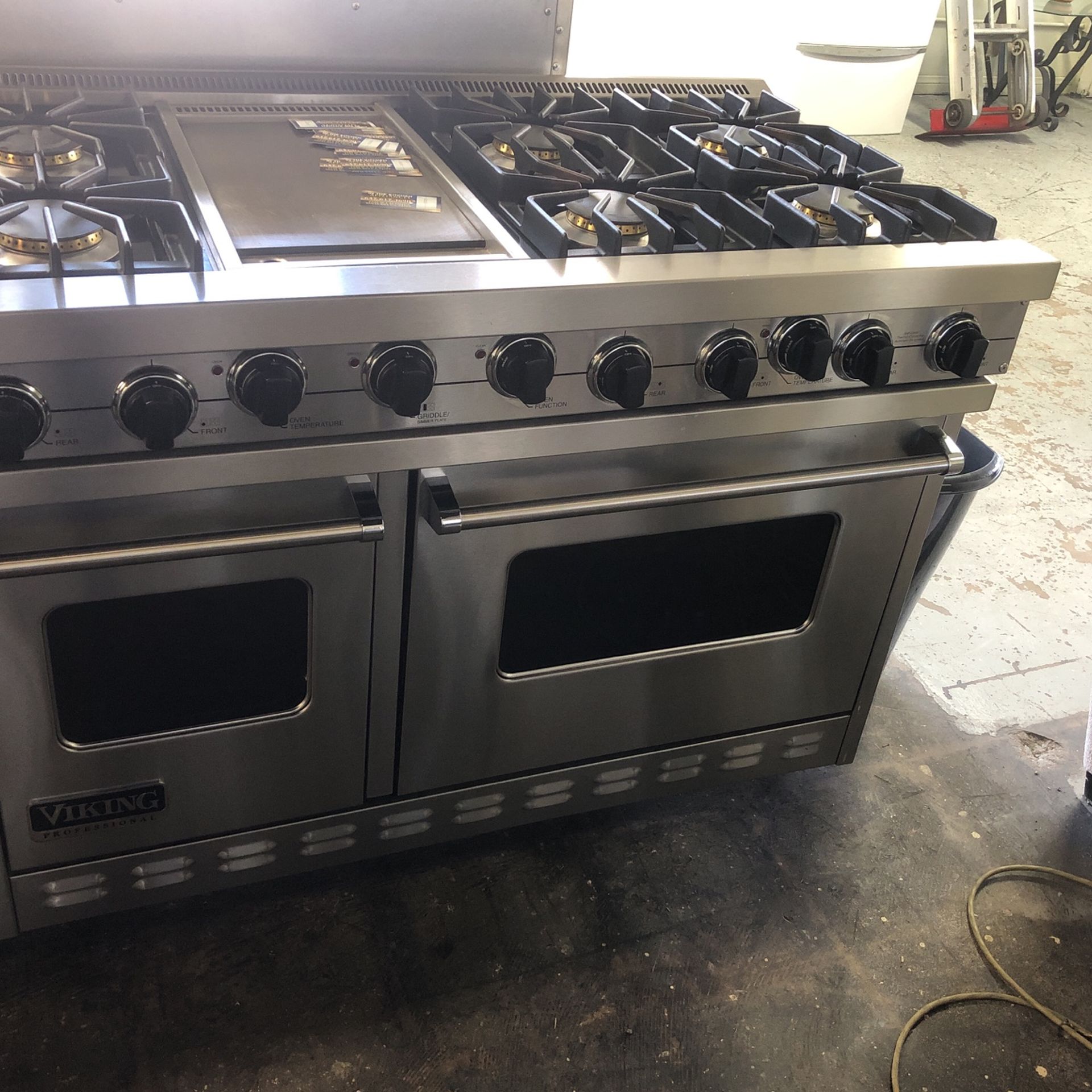 Viking 48” Stainless Steel All Gas Range Stove With Sealed Burners