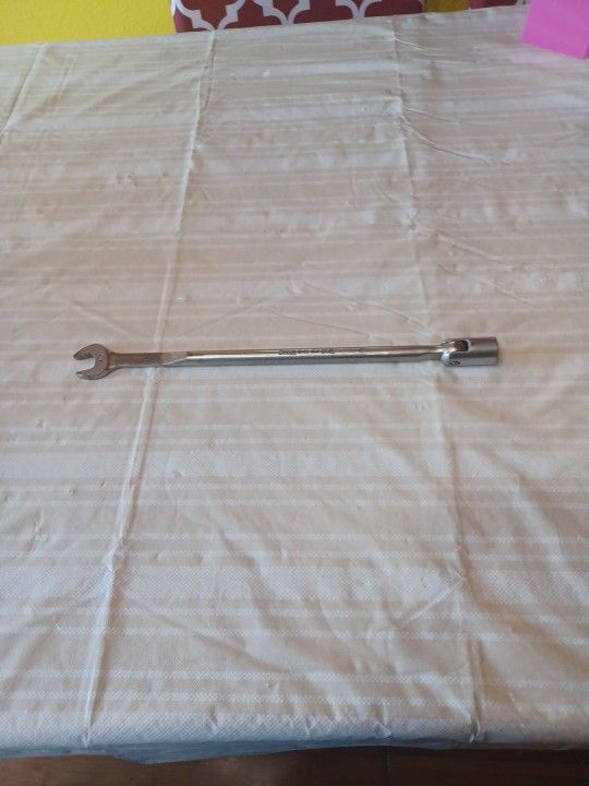 SNAP-ON 11/16 FLEX HEAD WRENCH 15 1/2 INCHES LONG