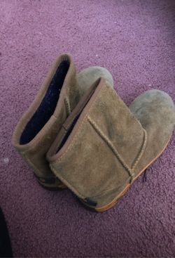 Ugg boots size 1 for girls