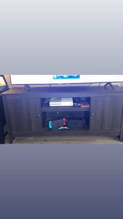 Tv entertainment center