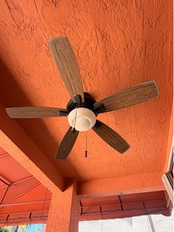 Lámpara y ventilador de techo