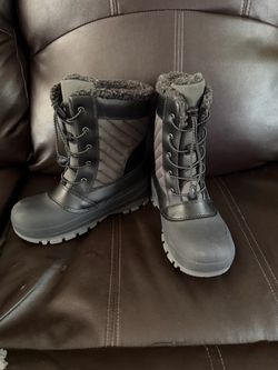 Snow Boots