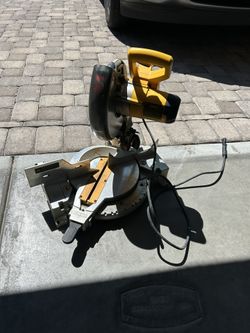 Dewalt Tools Saw/ Angle Saw
