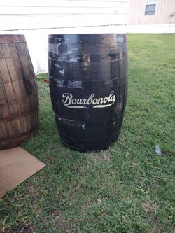 Authentic Bourbonola Whiskey Barrel – Great for Bar, Man Cave, or patio