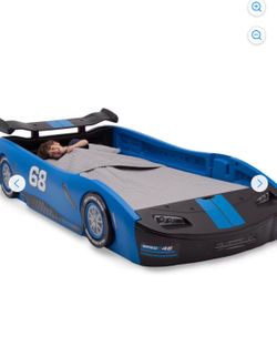 Almost new car bed