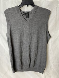 DKNY gray knit sweater vest size L