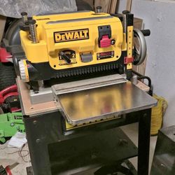 DeWalt DW735 Planer – Brand New with Stand