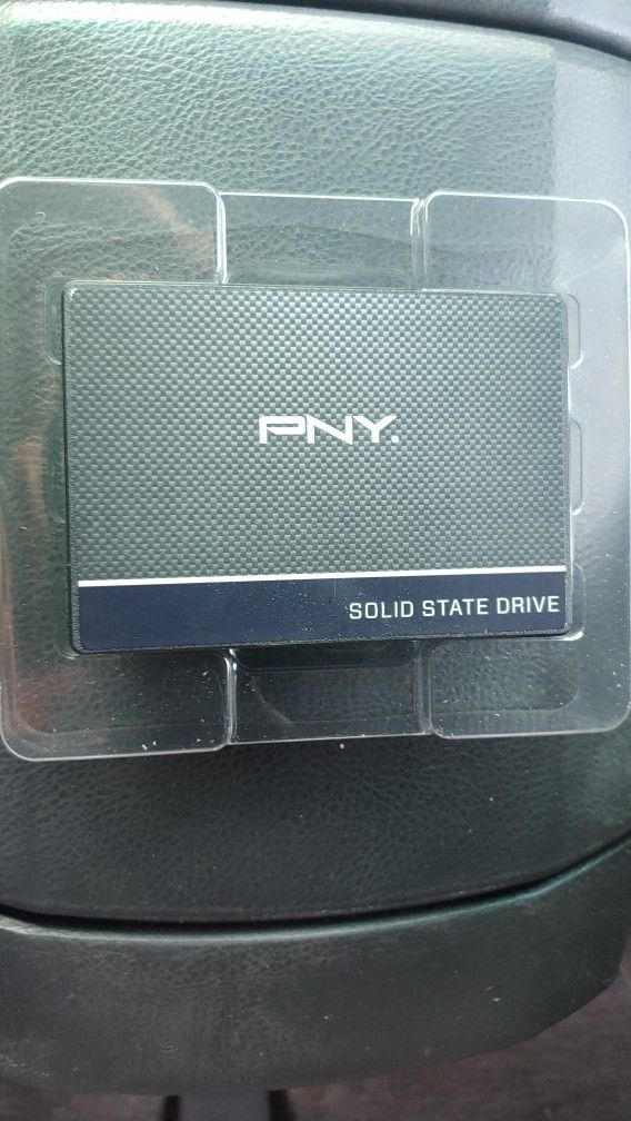 1tb solid state drive by PNY