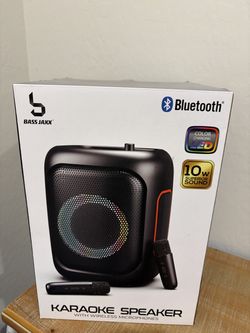 KARAOKE SPEAKER WITH WIRELESS MICROPHONES