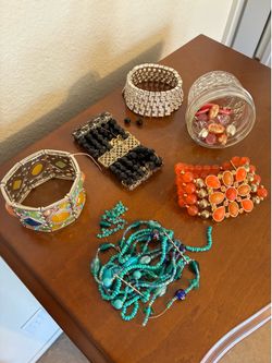 FREE Lot of Misc Stretch Bracelets
