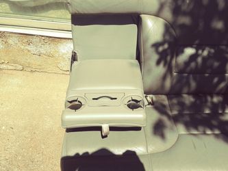 Truck Seats For A 97 Or 96 Tahoe Or Yukon