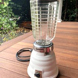 VINTAGE MID-CENTURY OSTERIZER BLENDER WHITE BEEHIVE BASE GLASS PITCHER for  Sale in Portland, OR - OfferUp
