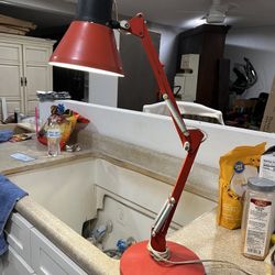 LAMP. RED