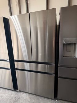4-Door Stainless Steel French Door Refrigerator